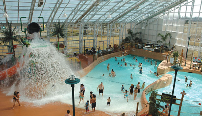 Niagara Falls Indoor Water Park Muscular Asian Porn